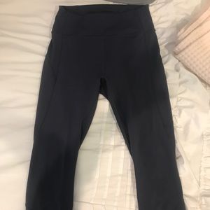 Lululemon In Movement 19” Everlux Crops